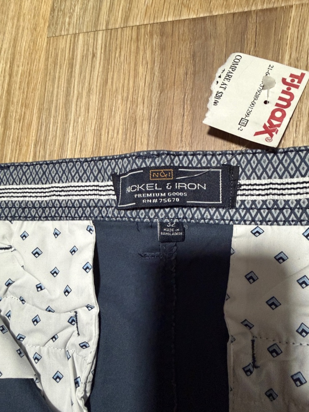 Men's Navy Cotton Blend Chino Shorts - Picture 2 of 5